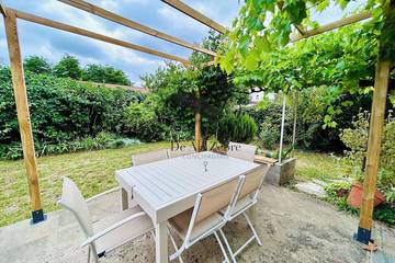 Gîte pour 8 personnes, avec jardin à Échillais