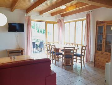 Ferienpark für 8 Personen in Nieheim, Kreis Höxter, Bild 2