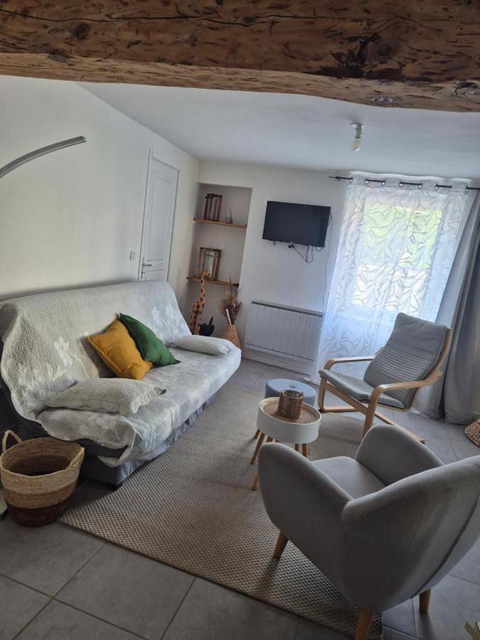 Gîte pour 6 personnes, animaux acceptés à Brié-et-Angonnes - 2