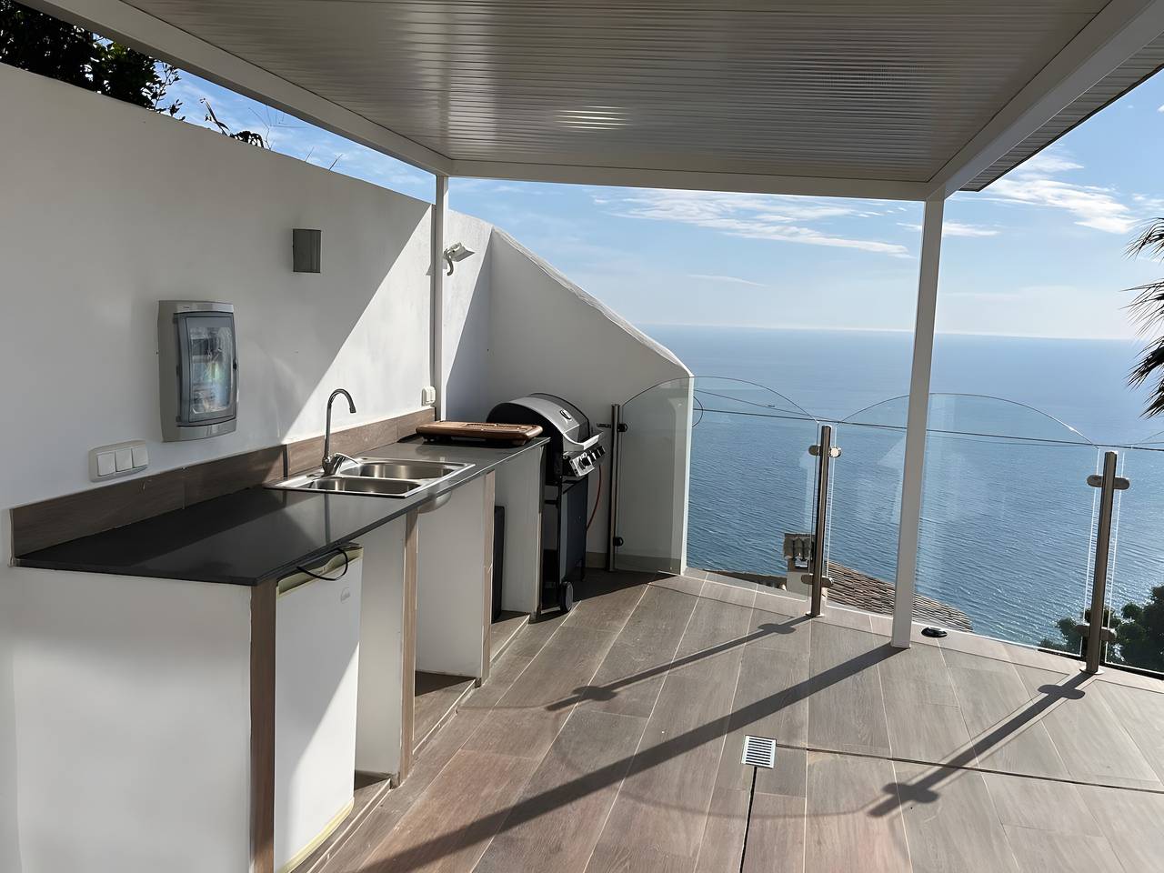 Villa 'Quietud' con vistas al mar, Wi-Fi y aire acondicionado in Salobreña, Costa Tropical