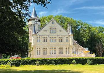 Cottage pour 3 personnes, avec vue et jardin à Lencloître