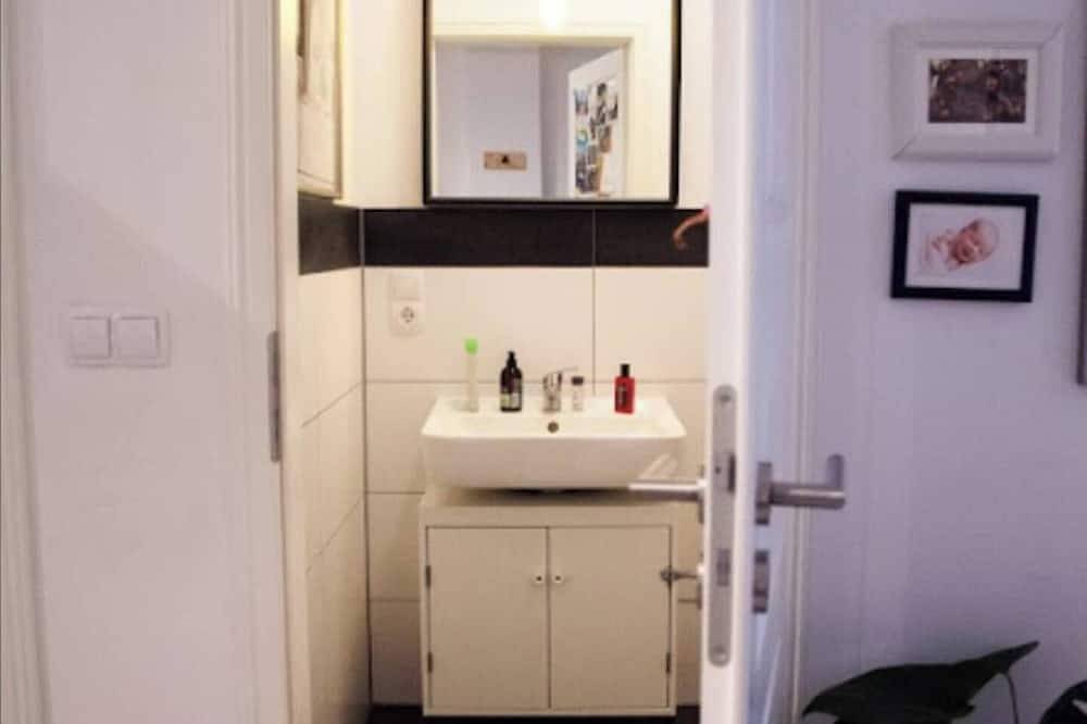 Ganze Wohnung, Perle im Herzen Neuköllns in Berlin Innenstadt, Berlin