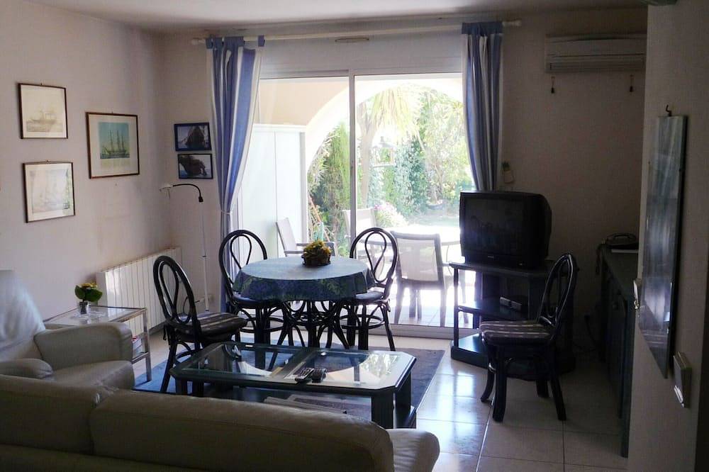 Geheel appartement, St Rafael-Boulouris, super appartement 2 kamers, gelijkvloers . in Boulouris, Saint-Raphaël