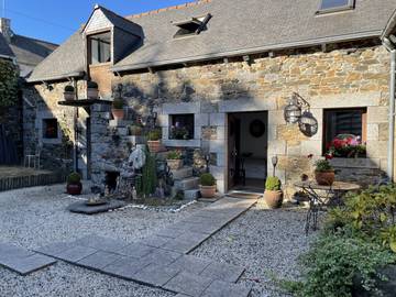 Gîte pour 4 personnes, avec terrasse et jardin à Plérin