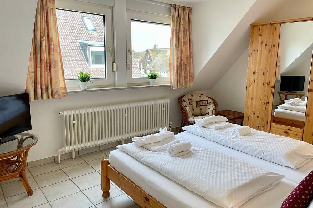 Sonneneck - Schönes Haus für 6 Pers. mit Terrasse, Pkw-Stellplatz, Wlan. in Westerland, Sylt (Gemeinde)