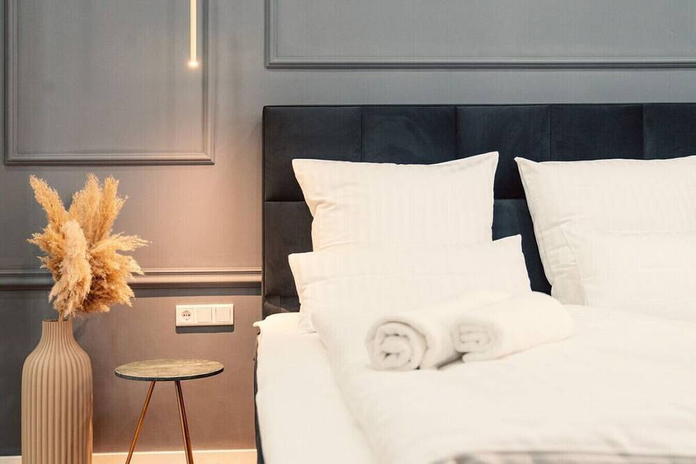 Ganze Wohnung, New Luxus Suite | Two Kingbeds | Netflix | Center in Augsburg-Innenstadt, Augsburg
