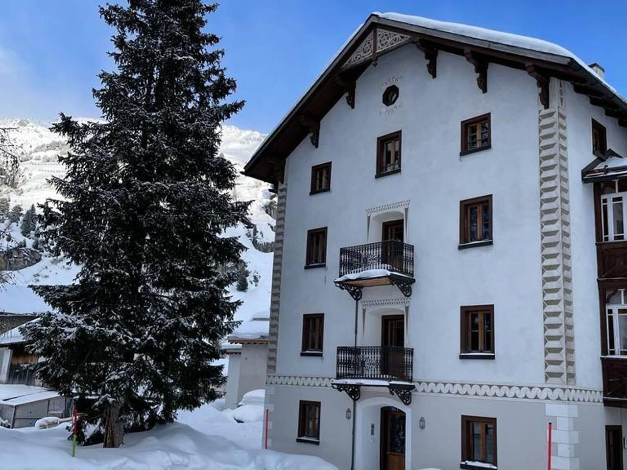 Ganze Ferienwohnung, Roccabella - 3.5 Zimmerwohnung - 4 Betten in Surses, Oberhalbsteiner Alpen