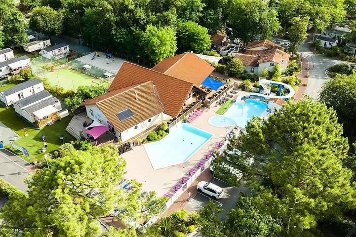 Camping pour 8 personnes à Soulac-sur-Mer