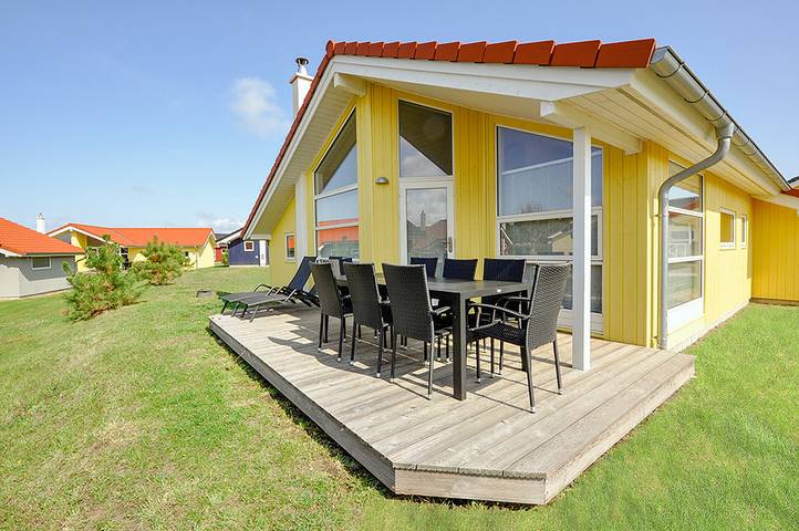 Ferienhaus für 8 Personen, mit Whirlpool und Terrasse sowie Sauna in Großenbrode