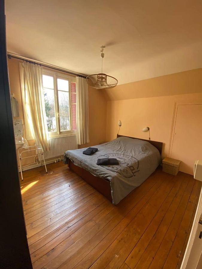 Location de vacances pour 8 personnes, avec vue sur le lac et jardin dans Lac des Settons - 4