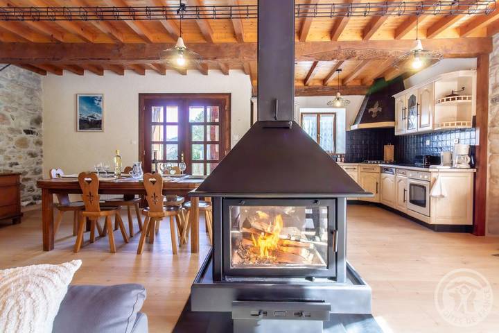 Gîte pour 8 personnes, avec jardin et terrasse dans Val d'Azun - 3