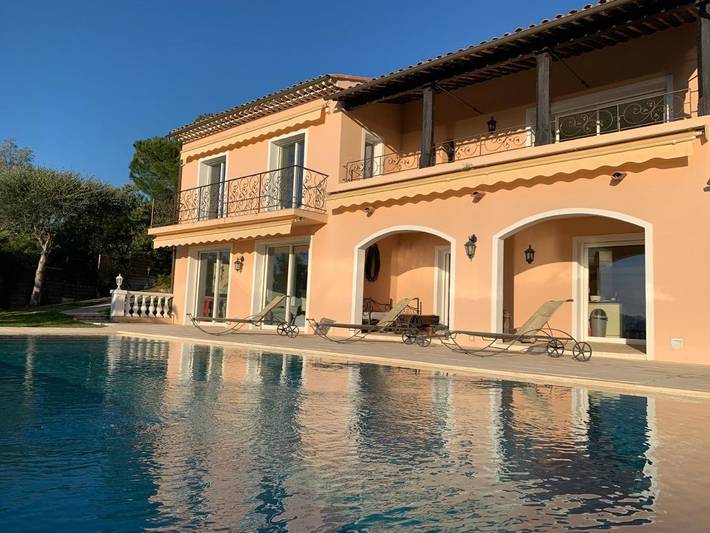 Villa voor 10 personen, with Balkon and Terras as well as Tuin and Zwembad in Cannes