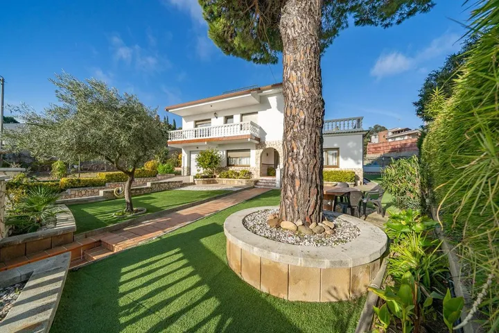 Maison de vacances pour 9 personnes, avec jardin et piscine - 1