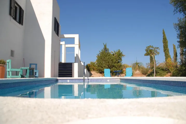 Casa de vacaciones para 8 personas, con terraza además de piscina y vistas - 1