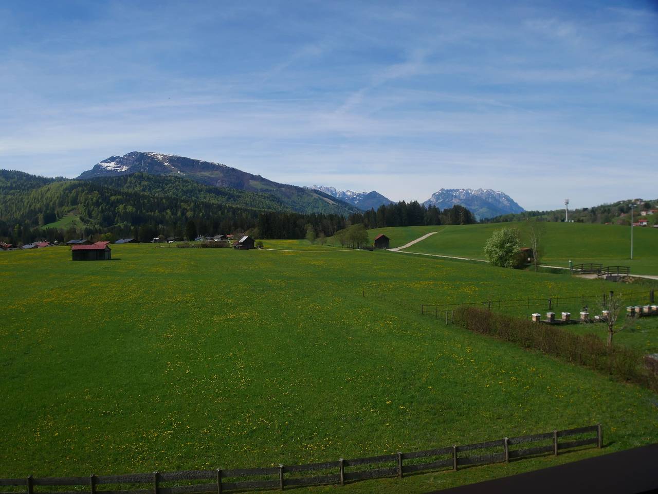 Ganze Ferienwohnung, Ferienwohnung Alpenpanorama - Fewo Alpenpanorama – stilvoll wohnen mit Bergblick mitten in Reit im Winkl in Reit im Winkl, Bayerische Alpen