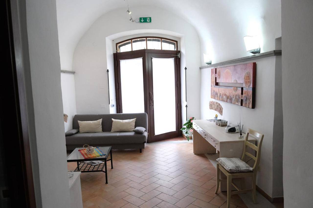 Appartamento intero, One-Bedroom Apartment in Umbertide, Valtiberina