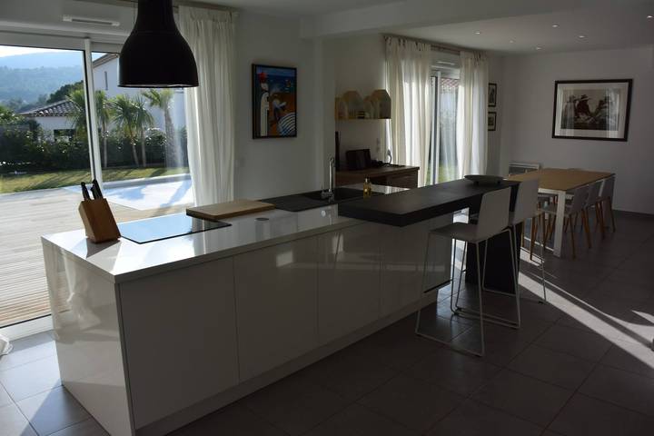 Location de vacances pour 4 personnes, avec terrasse et jardin à Le Plan-de-la-Tour - 3