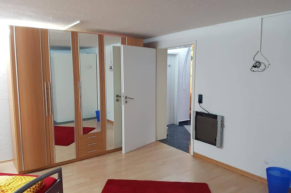 Ganze Wohnung, Elw sonnig,Terasse, bis zu 11Schlafpl. 134 qm Wohnfl. in Einfamilienhaus in Obergröningen, Erlebnisregion Ostalb region
