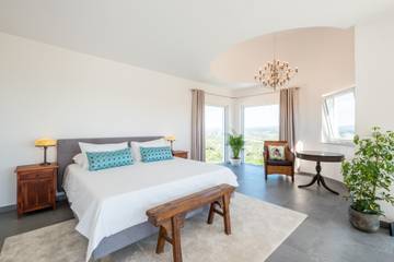 Villa for 10 People in São Sebastião, São Gonçalo de Lagos, Photo 4