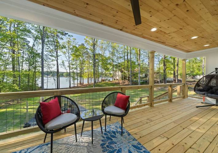 Vacation rental for 12 people, with terrace in Lake Sinclair