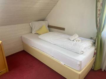 Maison d’hôte pour 2 personnes, avec vue ainsi que jardin et terrasse, animaux acceptés à Forbach
