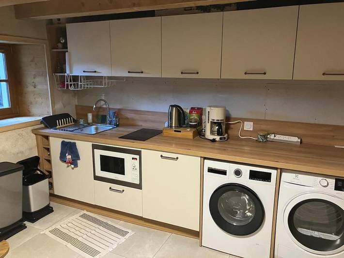 Gîte pour 10 personnes, avec Balcon et Terrasse ainsi que Jardin et Vue à Planay - 4
