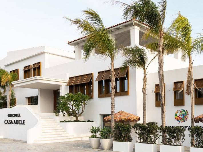 Appart’hôtel pour 3 personnes, avec Terrasse et Bassin pour enfant ainsi que Piscine et Vue
