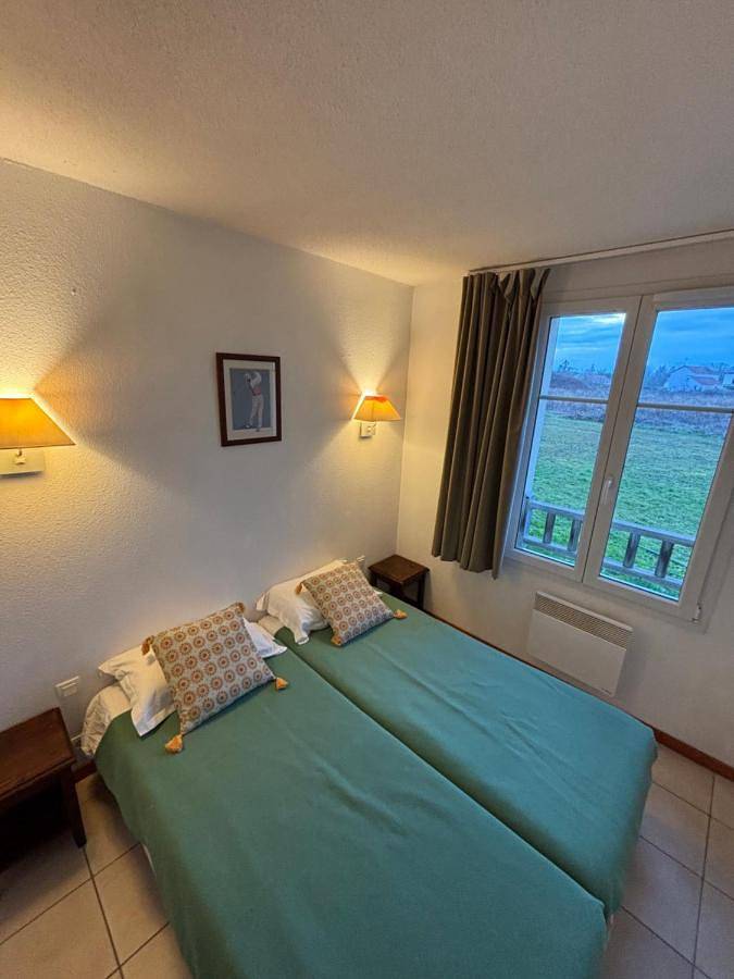 Gîte pour 6 personnes, avec piscine et terrasse à Levernois - 4