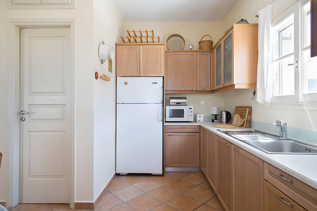 Ferienhaus 'Sophia' mit Meerblick, Wlan und Klimaanlage in Poseidonia, Syros