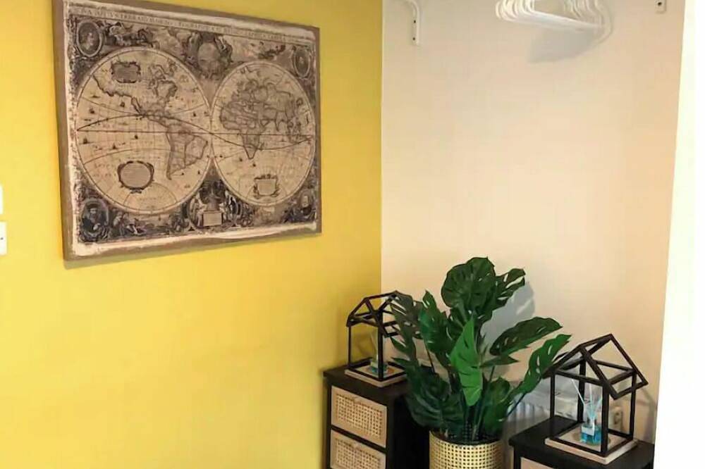 Appartement entier, Cosy Wirral home near Liverpool with Free Parking! in Merseyside