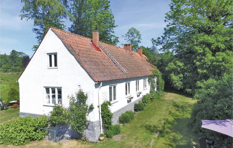 Hus för 6 Personer med trädgård in Svenska Östersjön