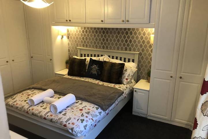 Cosy house with easy access to public transport in Greater Manchester