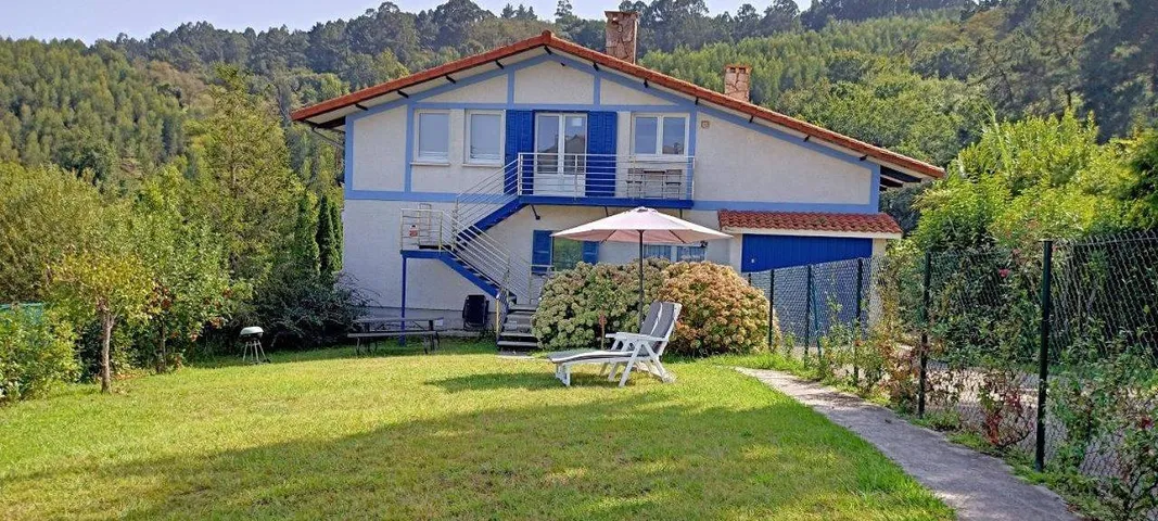 Apartamento de vacaciones para 4 personas, con jardín y vistas - 1