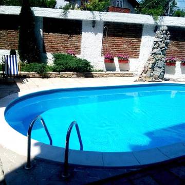 Maison d’hôte pour 2 personnes, avec jardin ainsi que vue et piscine à Belgrade