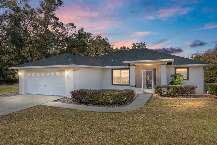 Vacation rental for 6 people, with yard and pool, with pets in Citrus County