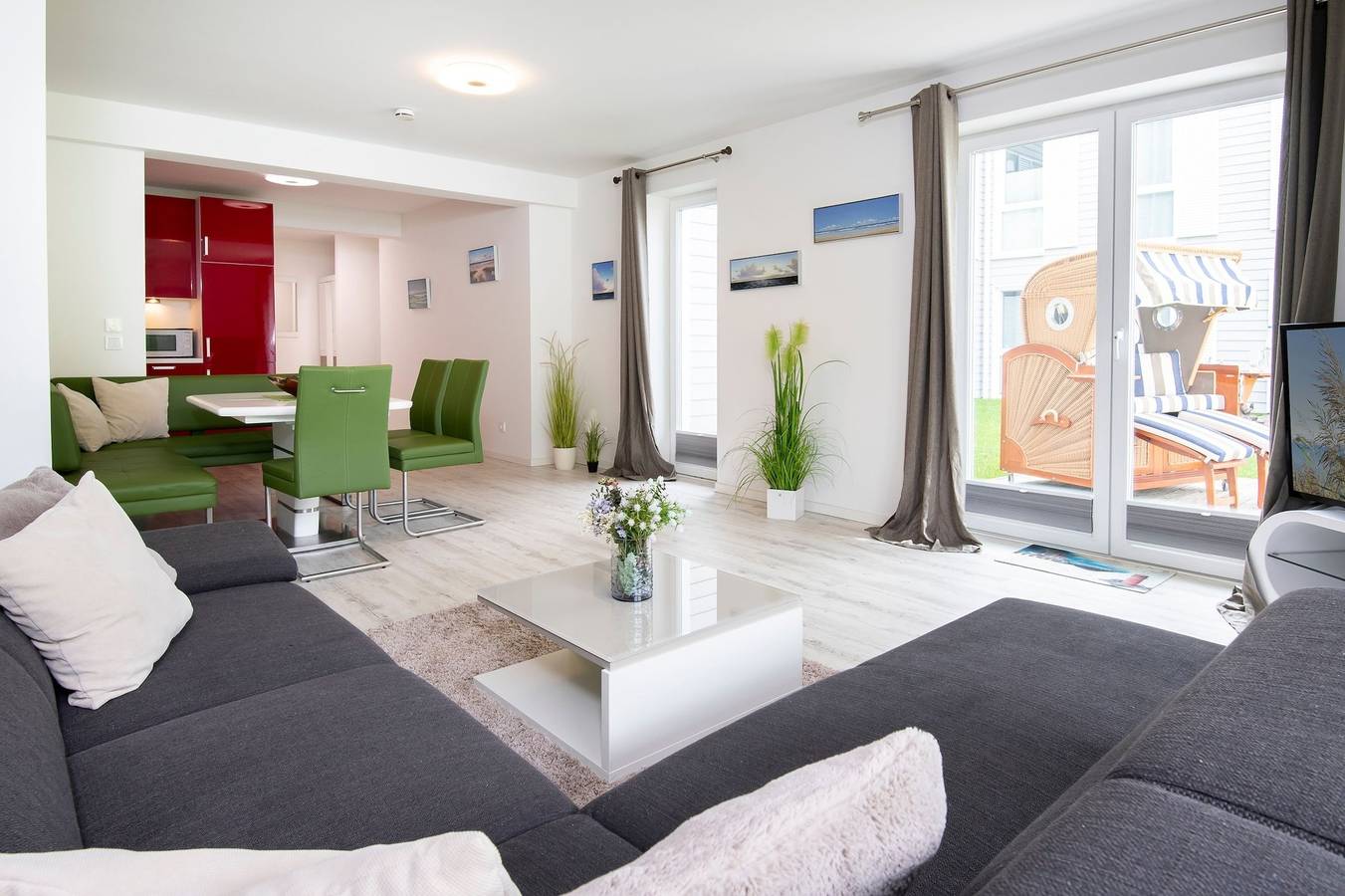Geheel vakantieappartement, Vakantieappartement voor 4 personen met terras in Scharbeutz, Kreis Ostholstein