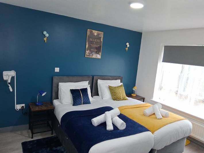 Bed and breakfast for 2 people, with Garden and View in Nottingham