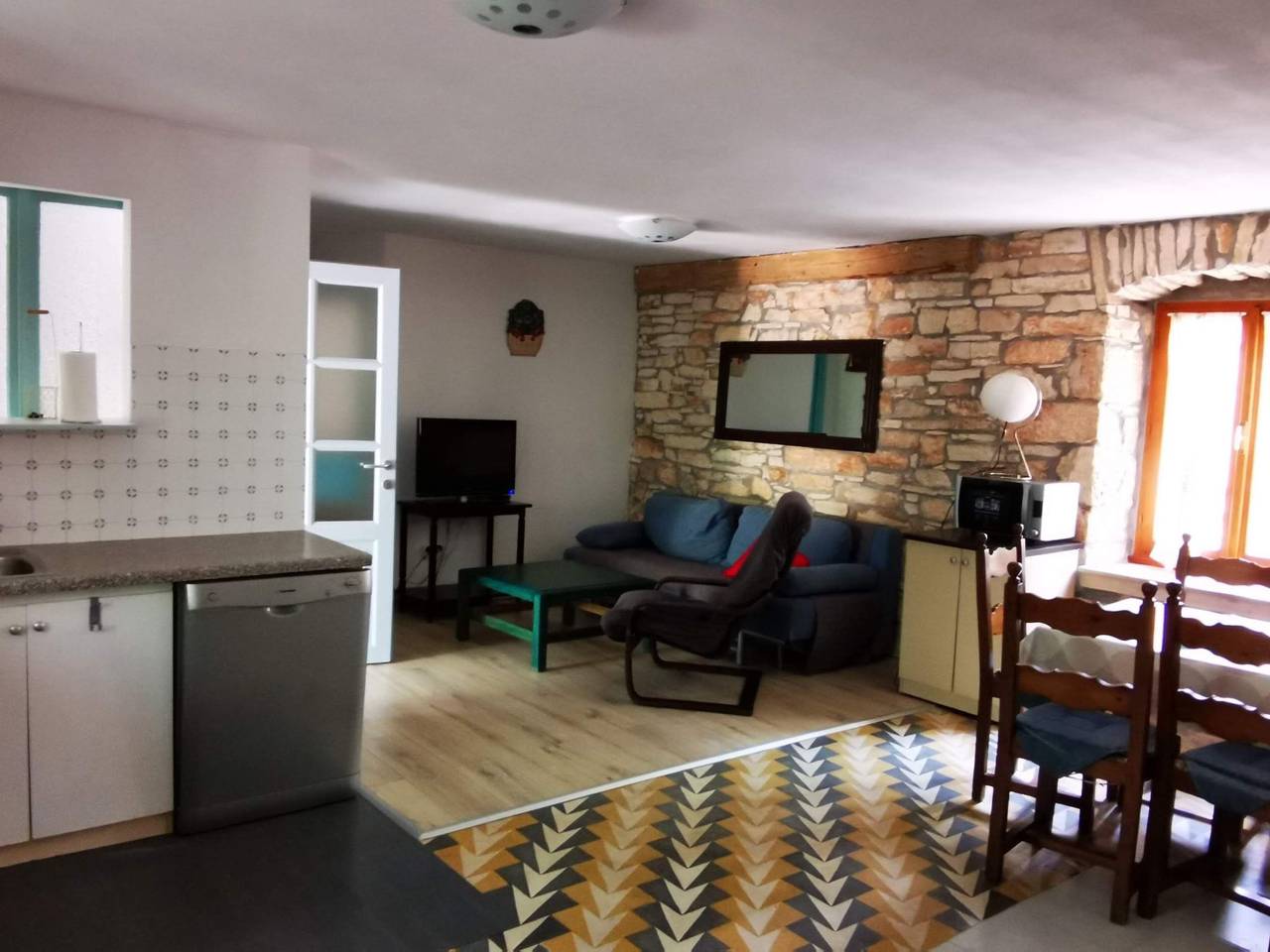 Ganze Wohnung, Appartement de vacances "1 Eti und Mia Haus" in Muntic, Südküste Istrien