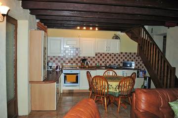 Gîte pour 5 personnes, avec jardin à Plésidy