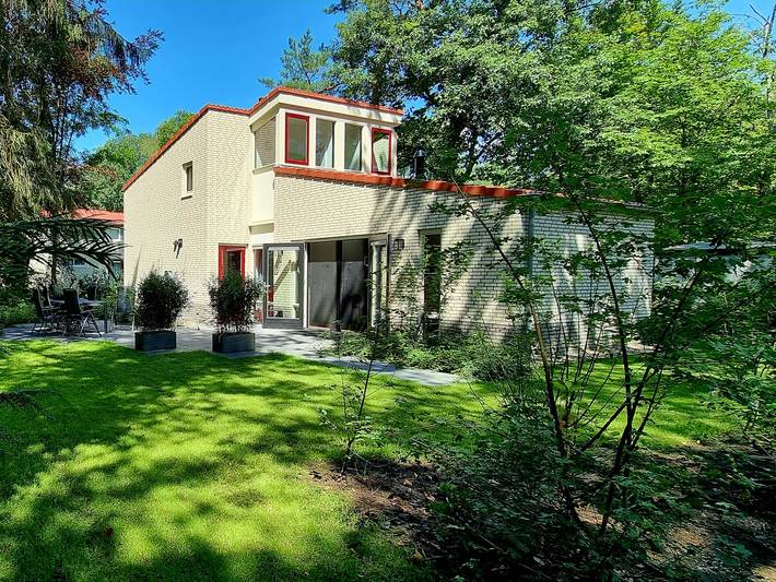 Vakantiehuis voor 6 personen, with tuin and terras as well as sauna in Bronckhorst