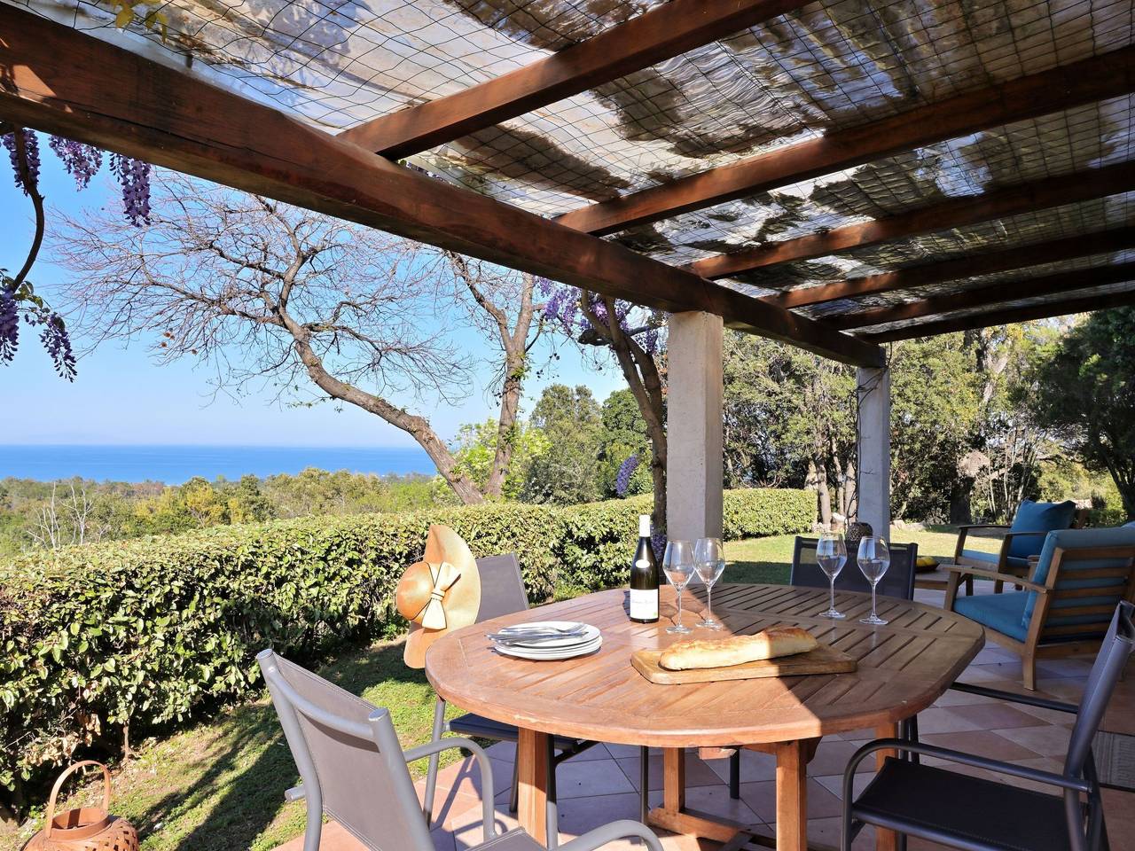 Villa mit Meerblick U Castagnu in geschützter Natur in Cervione, Región de Corte