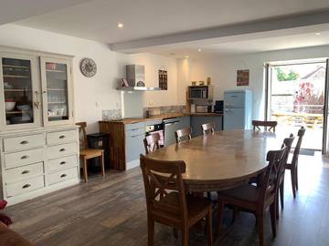 Gîte pour 12 personnes, avec terrasse à Dormans