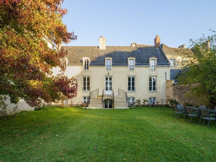 Location de vacances pour 7 personnes, avec terrasse et jardin à Bayeux