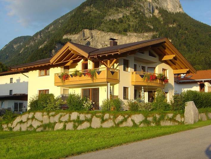Ferienwohnung für 4 Personen, mit Ausblick und Balkon - 1