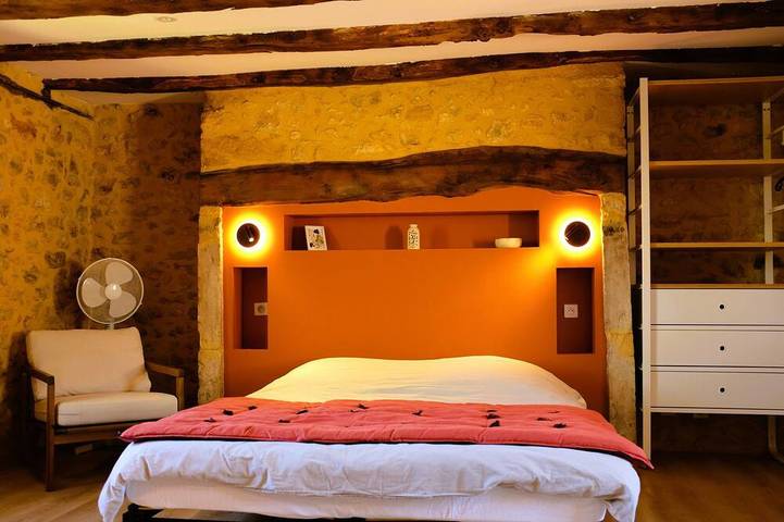 Location de vacances pour 12 personnes, avec terrasse et jardin à Nabirat - 4
