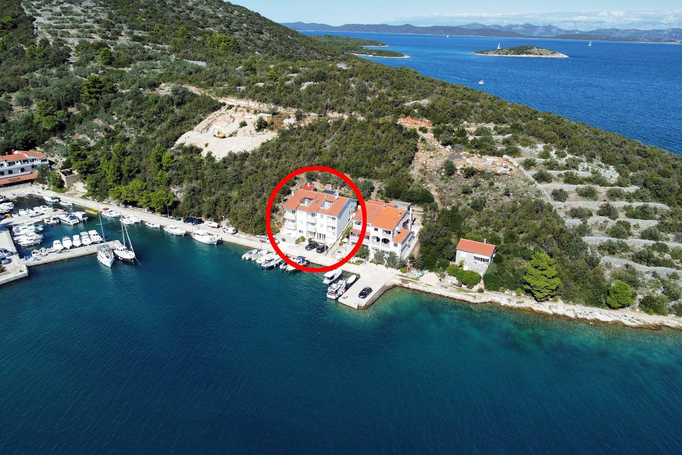 Ganze Wohnung, One bedroom apartment near beach Zaglav, Dugi otok A-8144-a in Sali, Dugi Otok