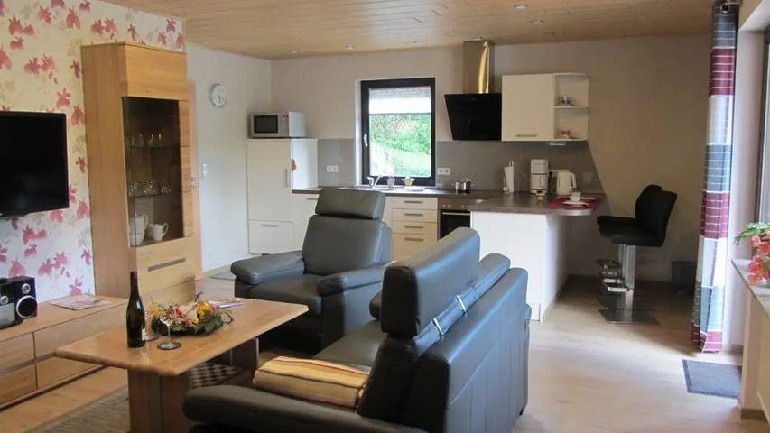 Ferienwohnung für 2 Personen, mit Terrasse und Garten