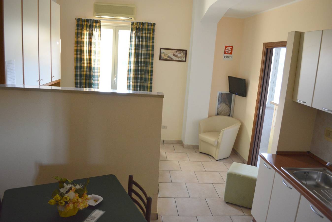 Studio entier, Studio confortable à Reggio Calabria 25 m² in Reggio de Calabre, Province de Reggio Calabria