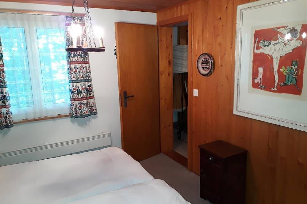 Ganze Wohnung, Ferienchalet Rigirolle 2-Zimmer-Wohnung Parterre in Vitznau, Vierwaldstättersee