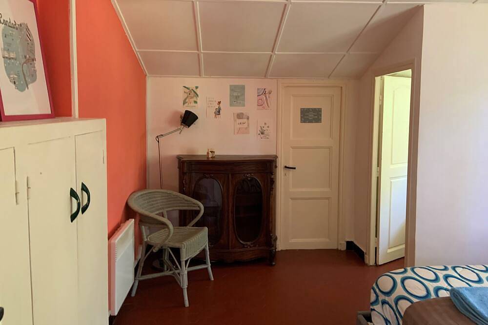 Appartement A/C grand calme dans propriété avec piscine - proche des plages. in La Garde, Côte méditerranéenne (France)